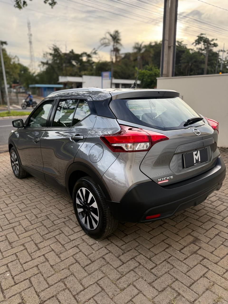 Nissan Kicks S Direct 2020 - Traseira