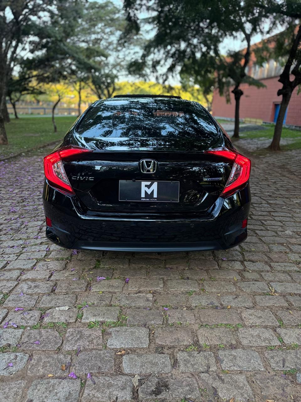 Honda Civic Touring 2018 - Foto 2