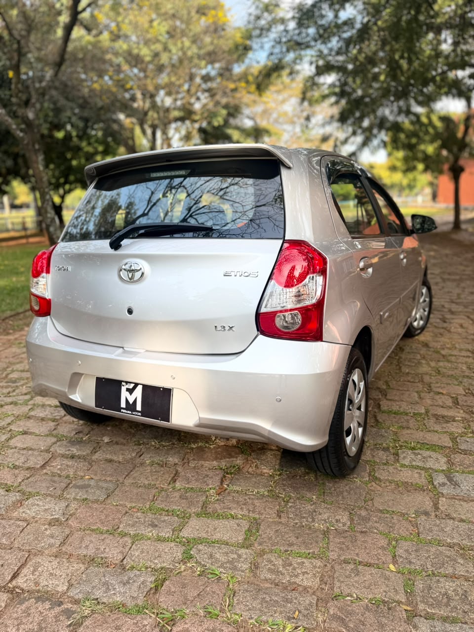 Toyota Etios X 2018 - Detalhe
